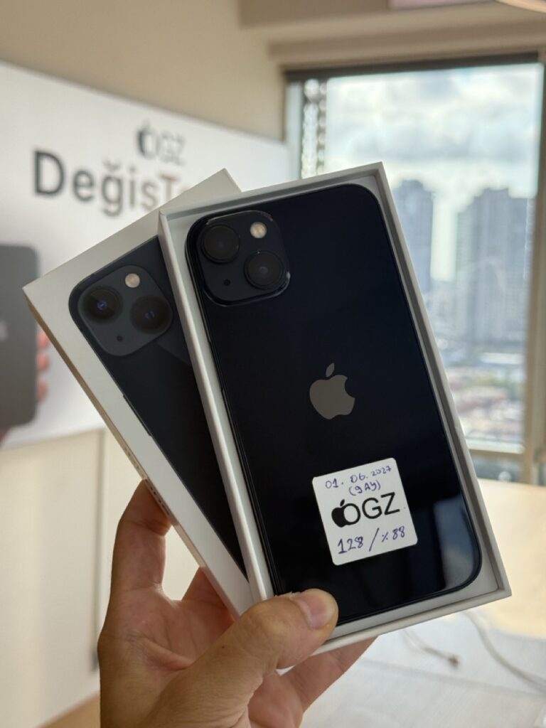 iPhone 13 – 128GB